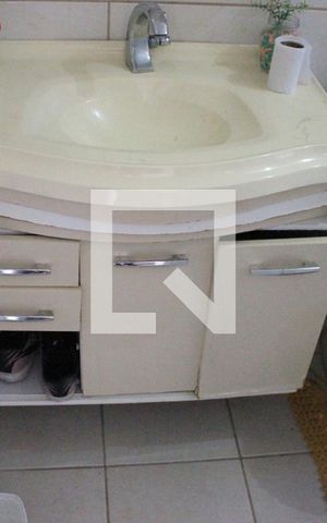 Casa para alugar com 160m², 2 quartos e 2 vagasBanheiro da Suíte