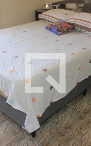 Casa para alugar com 160m², 2 quartos e 2 vagasSuíte