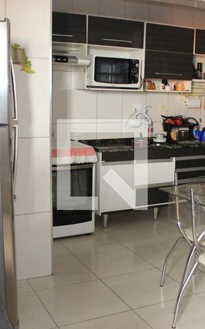 Casa para alugar com 160m², 2 quartos e 2 vagasCozinha