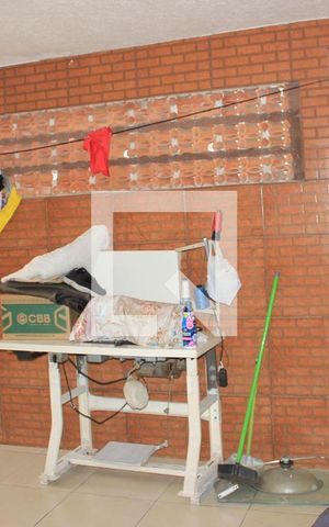 Casa para alugar com 160m², 2 quartos e 2 vagasQuintal