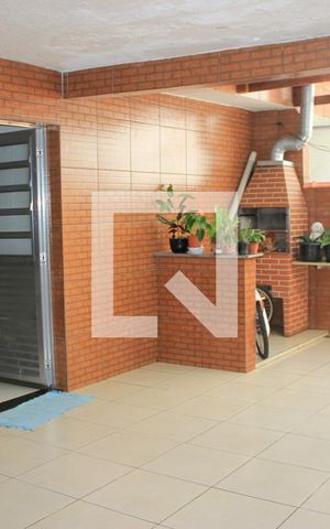 Casa para alugar com 160m², 2 quartos e 2 vagasQuintal