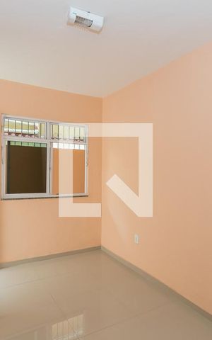 Casa à venda com 56m², 1 quarto e sem vaga Casa à venda com 56m², 1 quarto e sem vagaSala