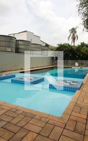 Apartamento para alugar com 49m², 2 quartos e 1 vaga Apartamento para alugar com 49m², 2 quartos e 1 vagaÁrea comum - Piscina