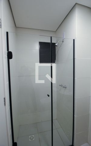 Apartamento para alugar com 58m², 2 quartos e 1 vaga Apartamento para alugar com 58m², 2 quartos e 1 vagaBanheiro