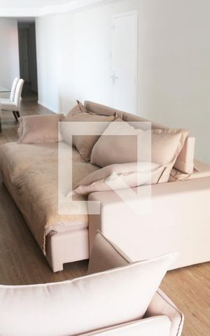 Apartamento à venda com 195m², 5 quartos e 4 vagasSala