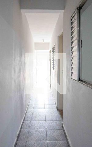 Casa para alugar com 84m², 2 quartos e sem vagaCorredor