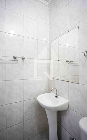 Casa para alugar com 84m², 2 quartos e sem vagaBanheiro da Suíte