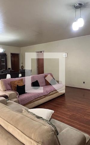 Apartamento à venda com 192m², 3 quartos e 1 vaga Apartamento à venda com 192m², 3 quartos e 1 vagaSala