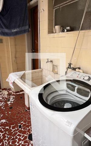 Apartamento à venda com 192m², 3 quartos e 1 vaga Apartamento à venda com 192m², 3 quartos e 1 vagaÁrea de Serviço