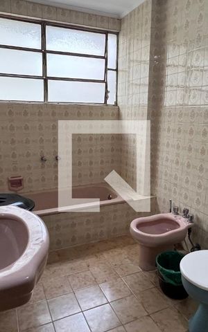 Apartamento à venda com 192m², 3 quartos e 1 vaga Apartamento à venda com 192m², 3 quartos e 1 vagaBanheiro