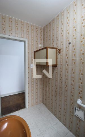 Casa à venda com 180m², 3 quartos e 2 vagasBanheiro Social - Superior