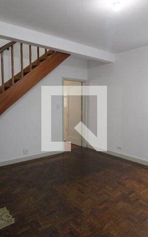 Casa à venda com 180m², 3 quartos e 2 vagasSala