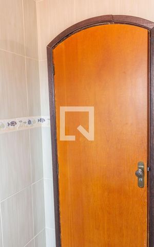 Casa à venda com 143m², 5 quartos e 3 vagasBanheiro 2