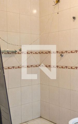 Casa à venda com 143m², 5 quartos e 3 vagasBanheiro 1
