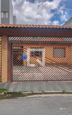 Casa à venda com 143m², 5 quartos e 3 vagasFachada
