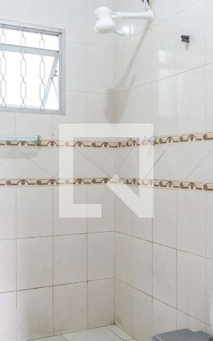 Casa à venda com 143m², 5 quartos e 3 vagasBanheiro da Suíte