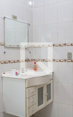 Casa à venda com 143m², 5 quartos e 3 vagasBanheiro da Suíte