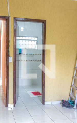 Casa à venda com 143m², 5 quartos e 3 vagasSuíte