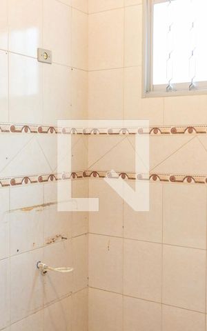 Casa à venda com 143m², 5 quartos e 3 vagasBanheiro 1