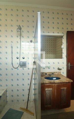Casa à venda com 500m², 6 quartos e 6 vagasSuíte - Banheiro do Quarto 3