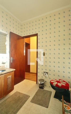 Casa à venda com 500m², 6 quartos e 6 vagasSuíte - Banheiro do Quarto 3