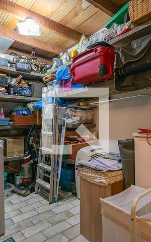 Casa à venda com 130m², 3 quartos e 1 vaga Casa à venda com 130m², 3 quartos e 1 vagaÁrea de Serviço