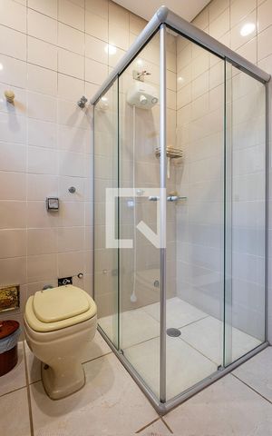 Casa à venda com 130m², 3 quartos e 1 vaga Casa à venda com 130m², 3 quartos e 1 vagaBanheiro