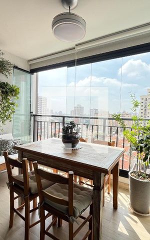 Apartamento à venda com 62m², 2 quartos e 1 vagaVaranda