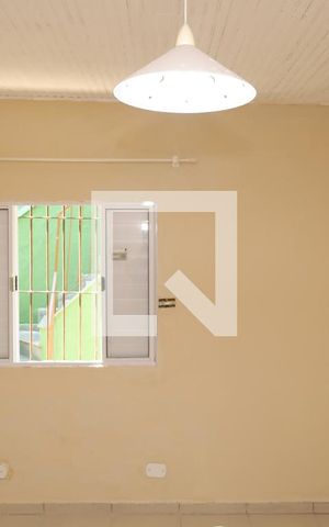 Casa para alugar com 50m², 2 quartos e sem vagaQuarto