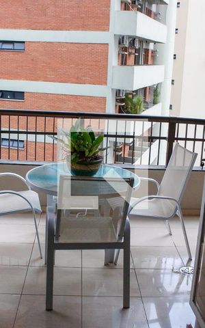 Apartamento à venda com 240m², 5 quartos e 4 vagasVaranda da Sala