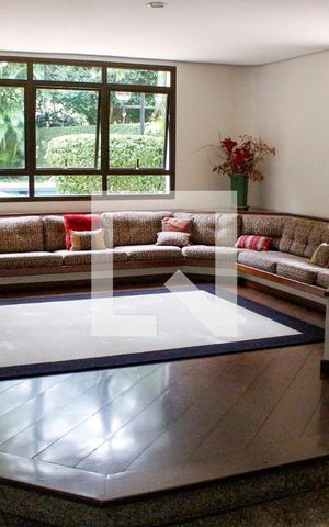 Apartamento à venda com 240m², 5 quartos e 4 vagasHall social