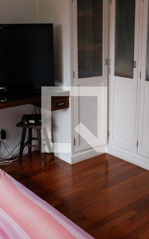 Apartamento à venda com 240m², 5 quartos e 4 vagasSuíte 2