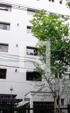 Apartamento à venda com 240m², 5 quartos e 4 vagasFachada do Prédio