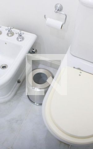 Apartamento à venda com 240m², 5 quartos e 4 vagasBanheiro