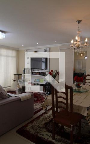 Casa à venda com 620m², 3 quartos e 4 vagasSala