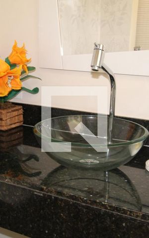 Casa à venda com 620m², 3 quartos e 4 vagasLavabo da sala