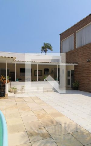 Casa à venda com 620m², 3 quartos e 4 vagasQuintal
