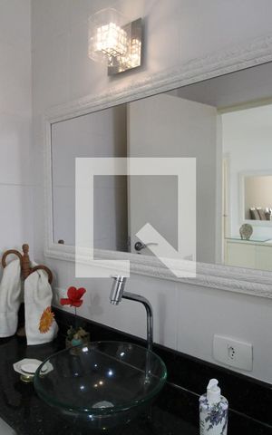 Casa à venda com 620m², 3 quartos e 4 vagasBanheiro social