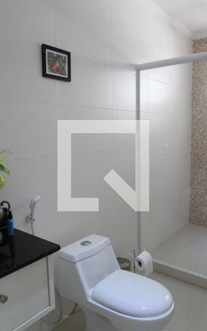 Casa à venda com 620m², 3 quartos e 4 vagasBanheiro social