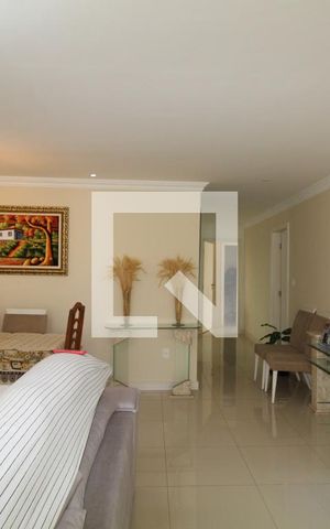 Casa à venda com 620m², 3 quartos e 4 vagasSala