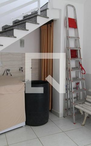 Casa à venda com 620m², 3 quartos e 4 vagasSala da edícula - Área de serviço