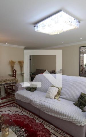 Casa à venda com 620m², 3 quartos e 4 vagasSala