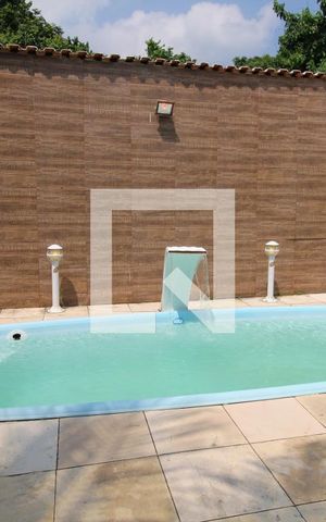 Casa à venda com 620m², 3 quartos e 4 vagasPiscina