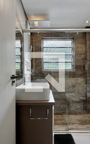 Apartamento à venda com 70m², 2 quartos e sem vaga Apartamento à venda com 70m², 2 quartos e sem vagaBanheiro