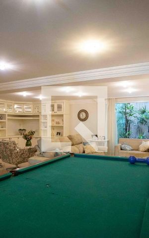 Casa para alugar com 660m², 4 quartos e 3 vagasÁrea comum