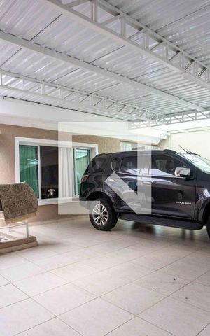 Casa para alugar com 660m², 4 quartos e 3 vagasGaragem