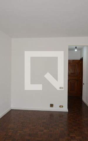 Apartamento para alugar com 71m², 2 quartos e 1 vagaSala