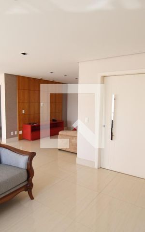 Apartamento à venda com 191m², 4 quartos e 4 vagasSala