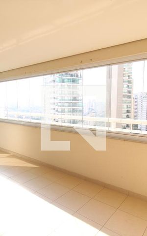 Apartamento à venda com 191m², 4 quartos e 4 vagasSala