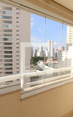 Apartamento à venda com 191m², 4 quartos e 4 vagasQuarto 4 - Varanda